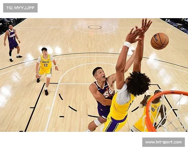 阿伦三分命中助太阳止血,角色球员关键贡献 阿伦三分命中助太阳止血,角色球员关键贡献